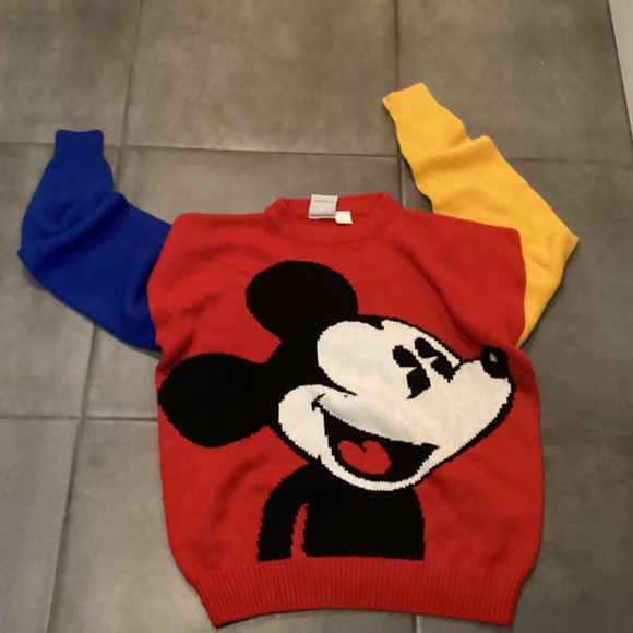 MICKEY MOUSE SWEATER LOOK 👀 AT THIS UNISEX ITEM. VINTAGE. DISNEY - Picture 9 of 11